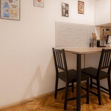 Gentleman Apartment Budapest Exterior photo