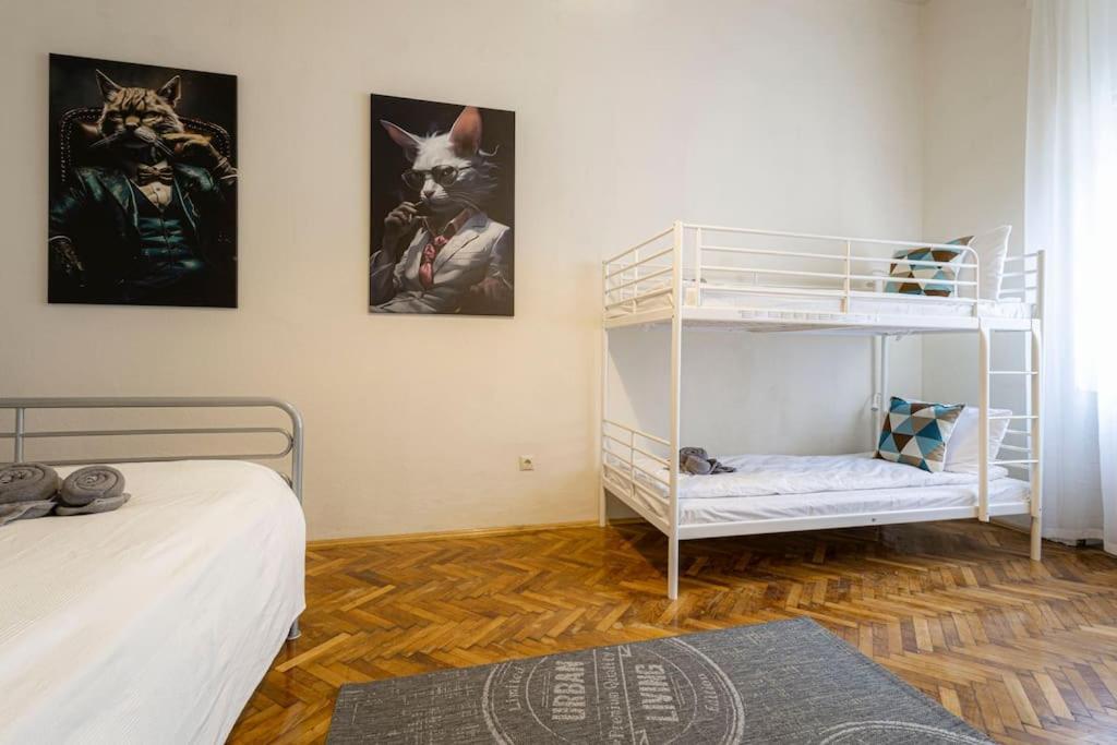 Gentleman Apartment Budapest Exterior photo